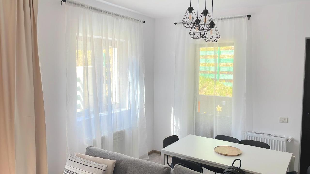 Cosy&Minimalistic Apartments - Haret Building Сіная Екстер'єр фото
